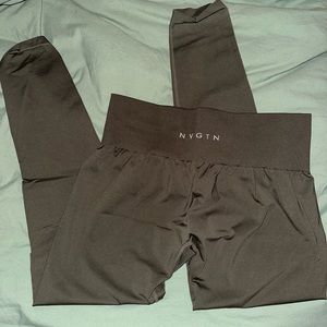 NVGTN Olive Seamless Leggings